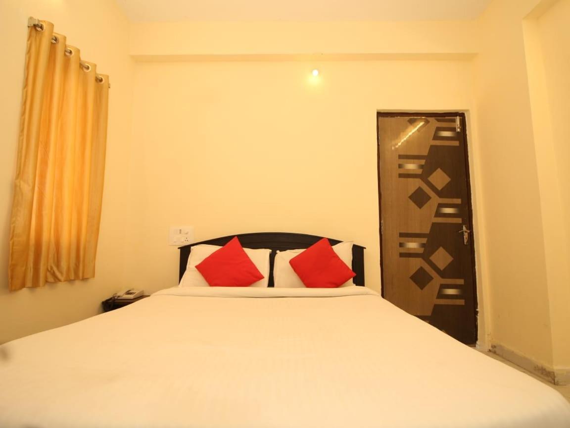 Pearl Suites, ตีรูปาติ ภายนอก รูปภาพ