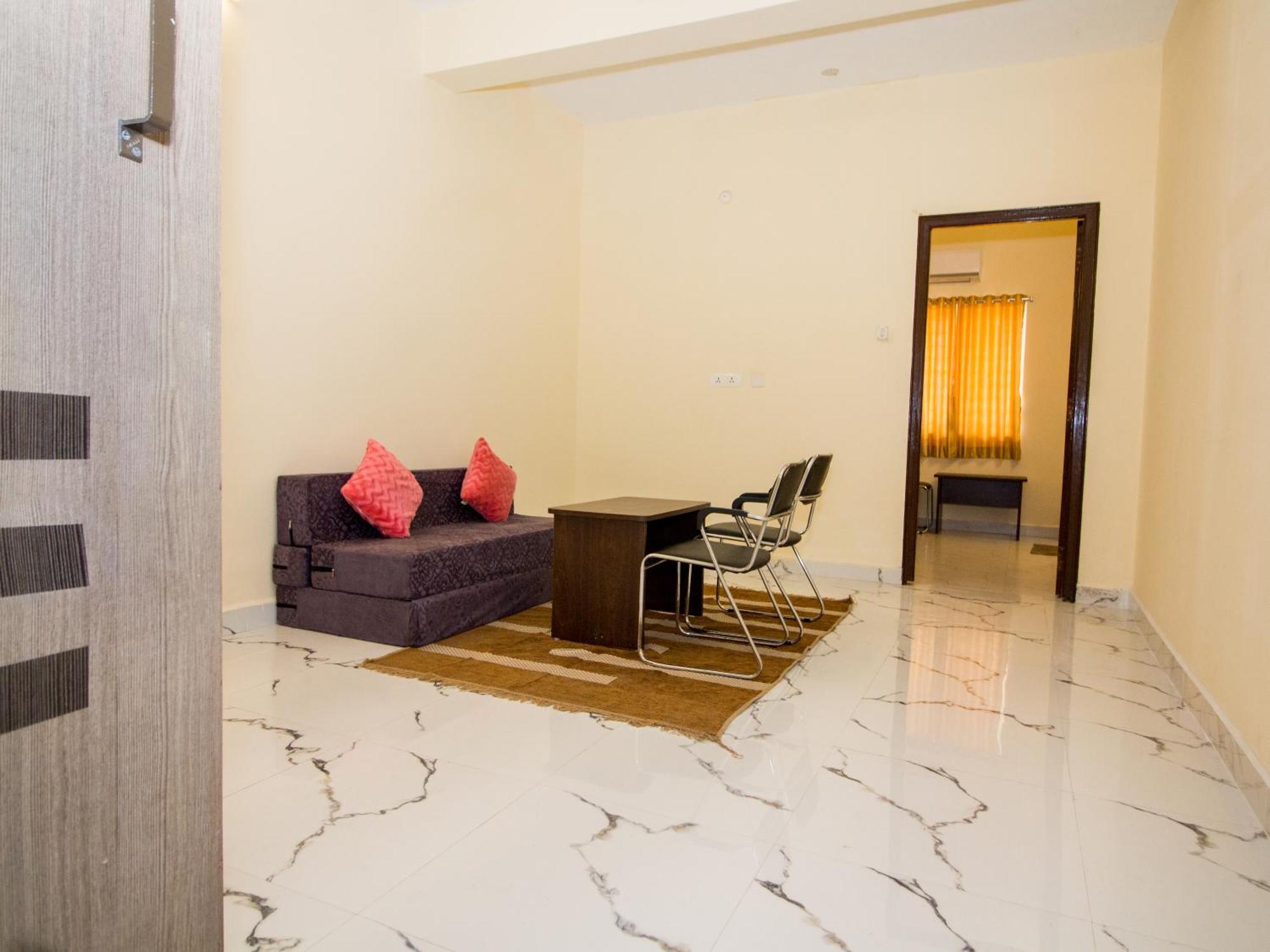 Pearl Suites, ตีรูปาติ ภายนอก รูปภาพ